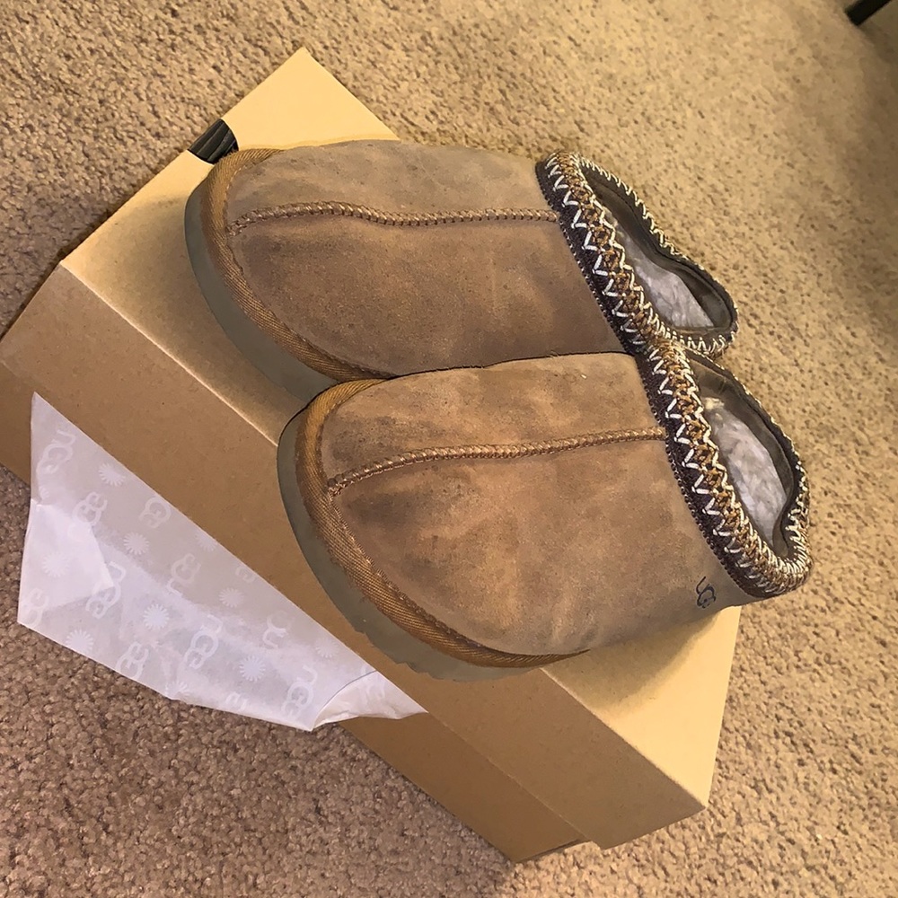 Chestnut Tasman Slippers 🧸